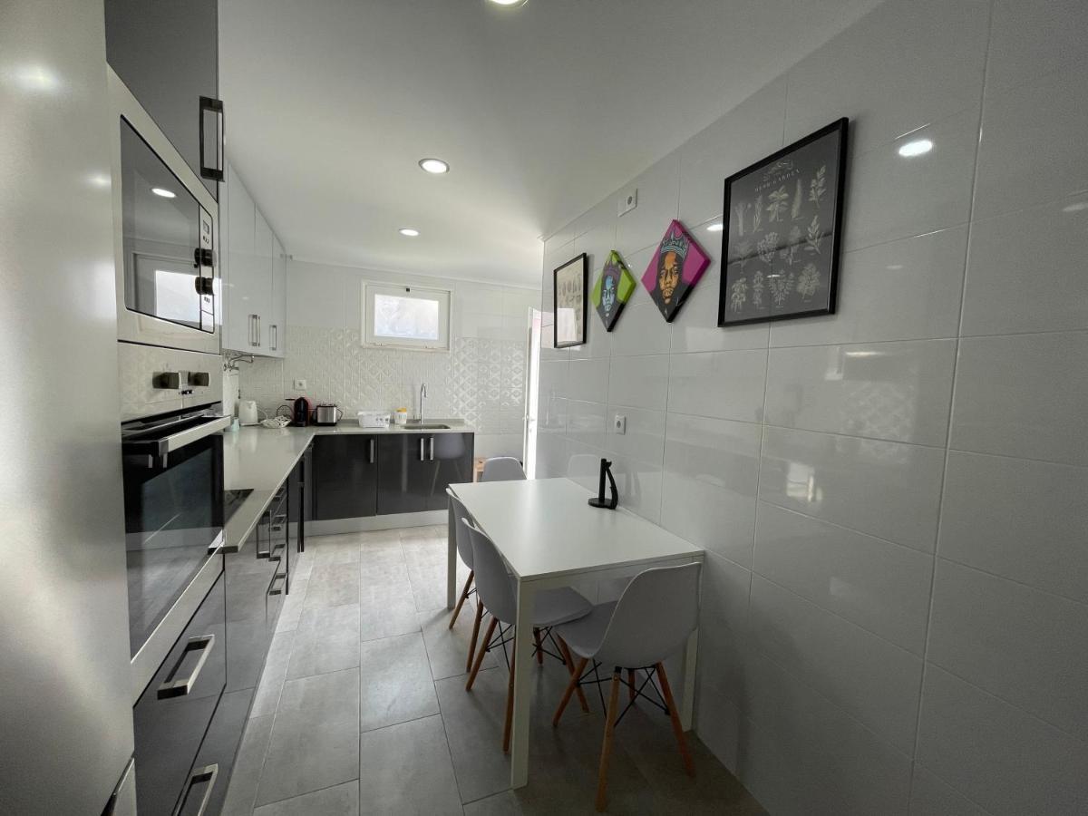 Happy House Barreiro Apartment บาเฮโร ภายนอก รูปภาพ